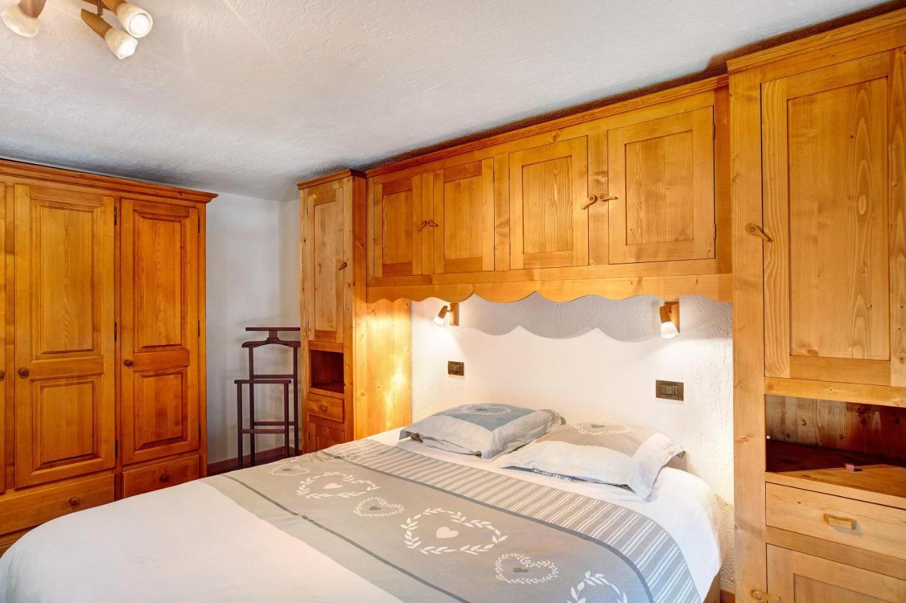 Chalet Vista Monte Bianco Ла-Саль Экстерьер фото